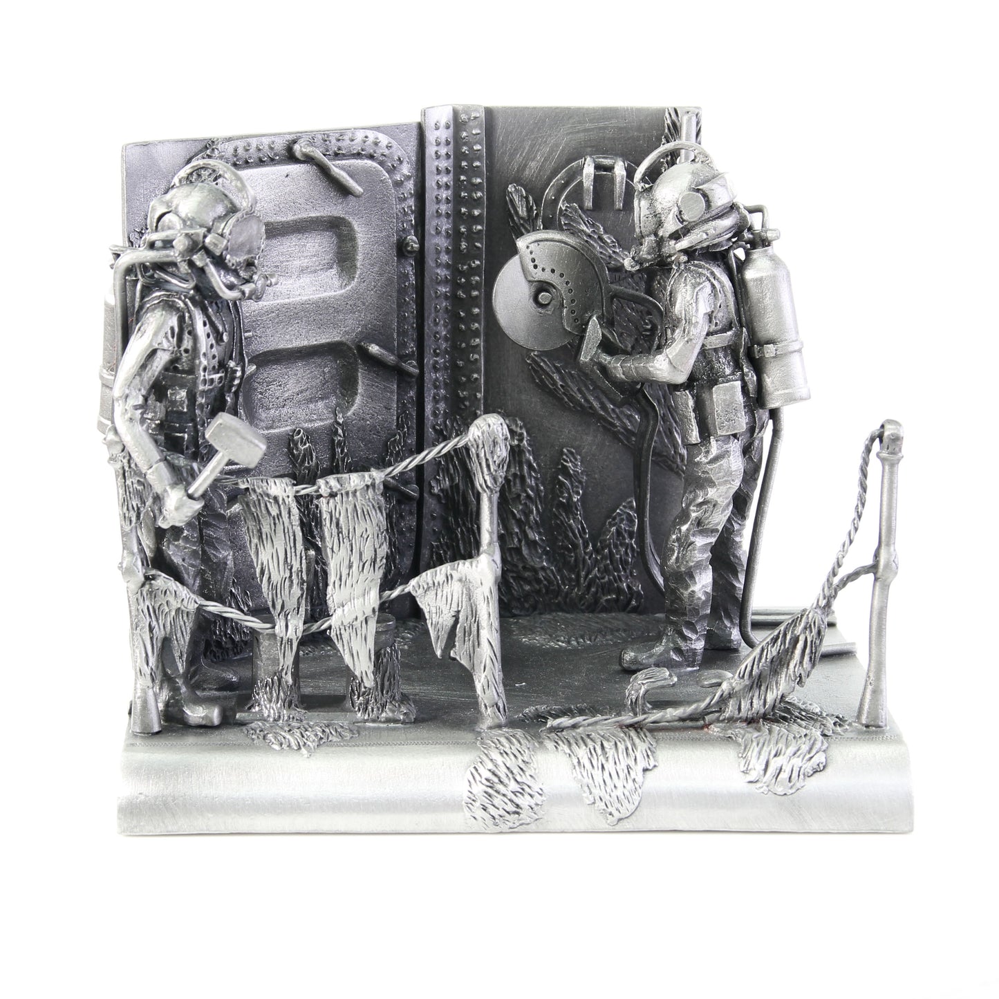 PMS-01 - Salvage Scene - Divers Gifts
